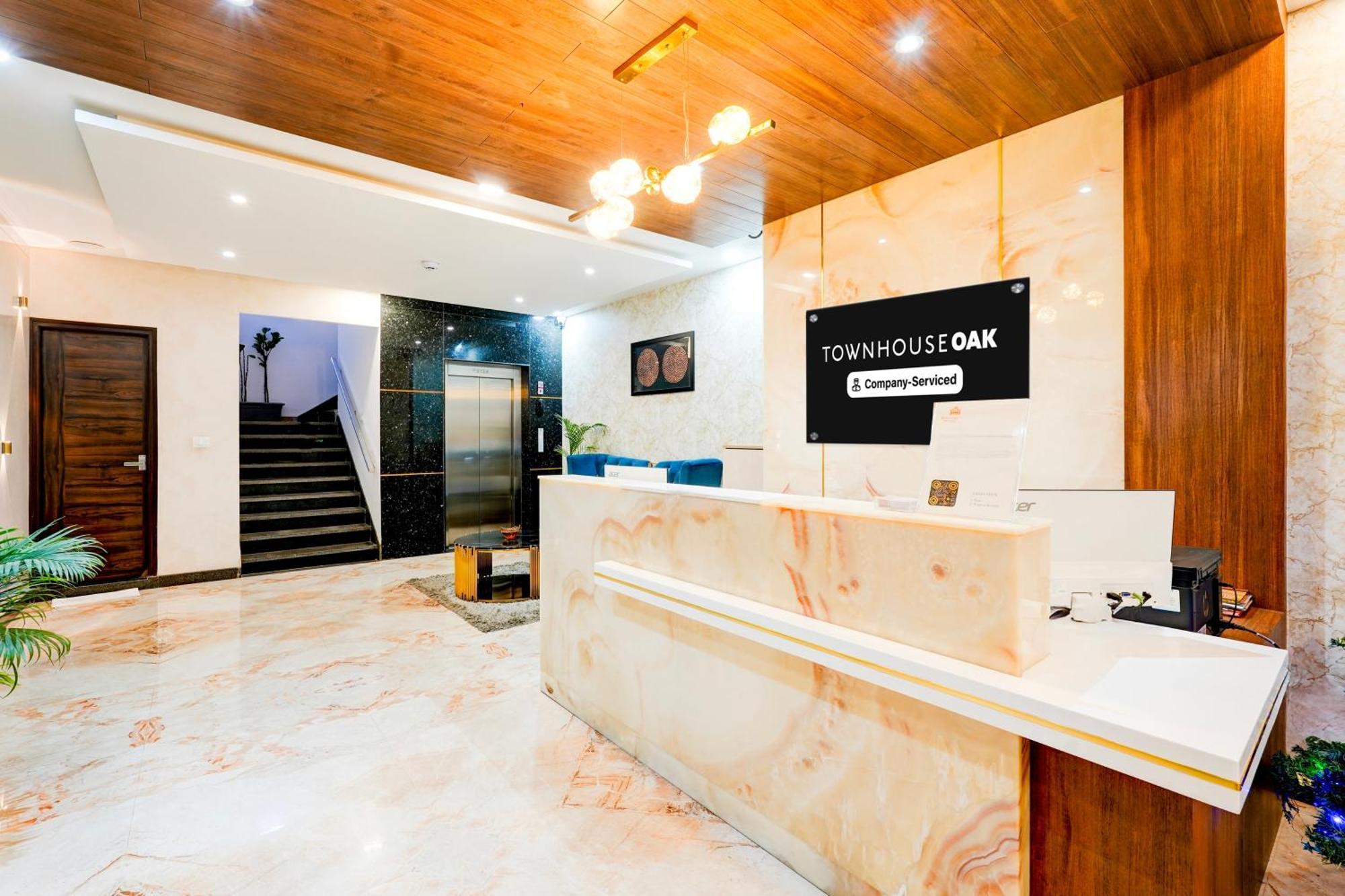 Super Townhouse Oak Aecs Formerly Bangalore Times Exterior photo