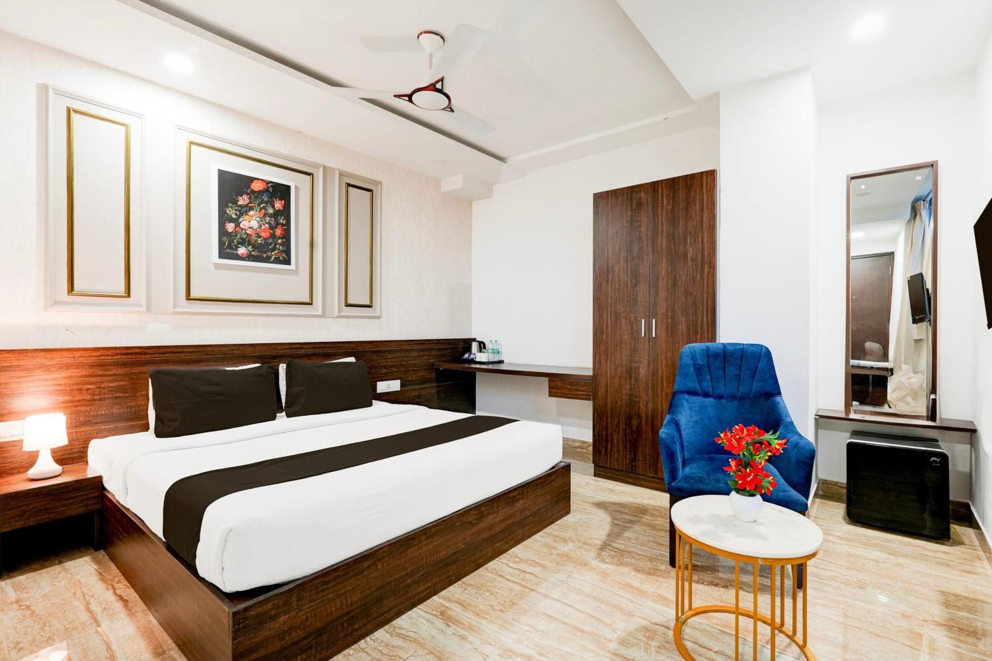 Super Townhouse Oak Aecs Formerly Bangalore Times Exterior photo