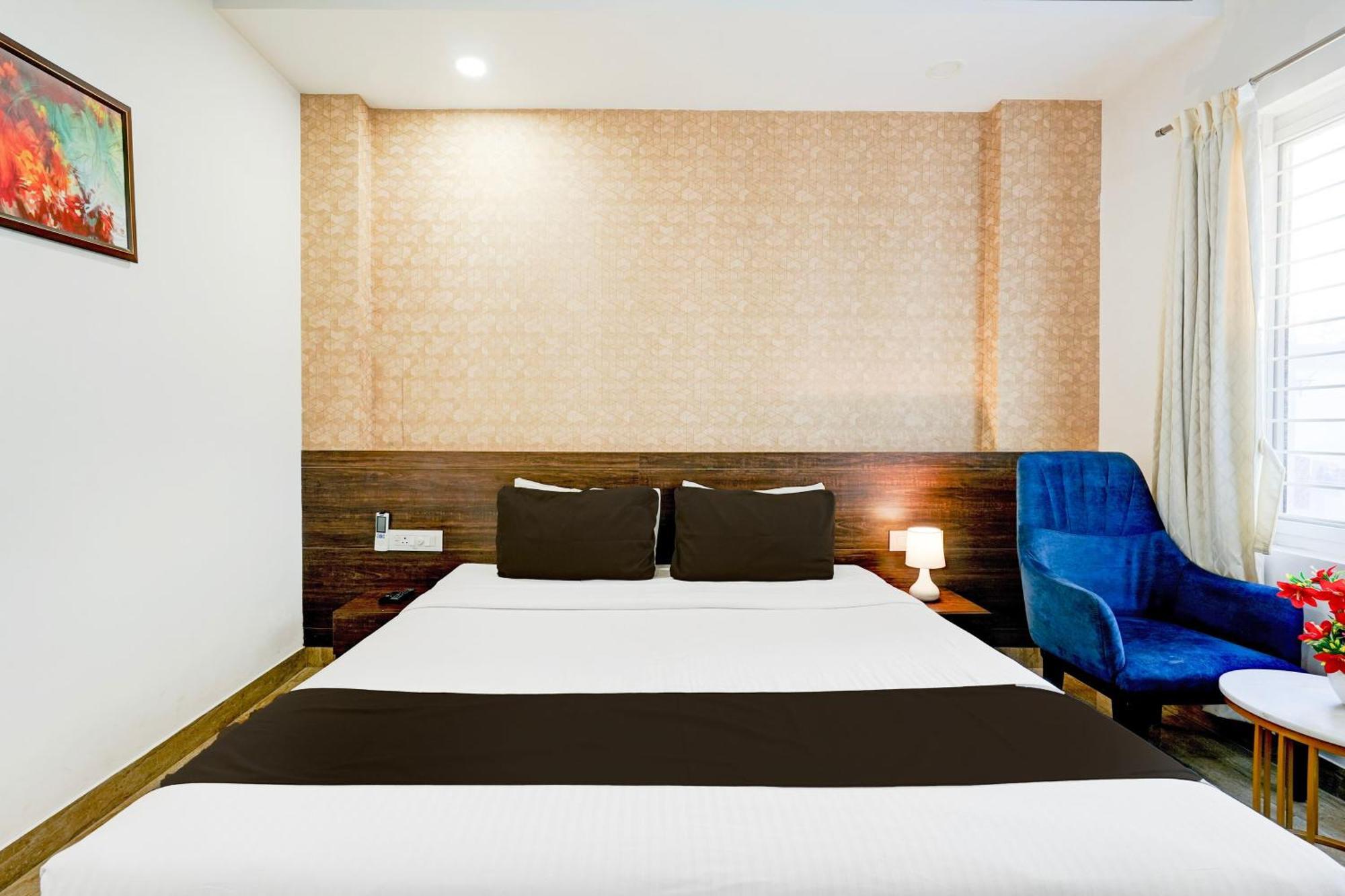Super Townhouse Oak Aecs Formerly Bangalore Times Exterior photo
