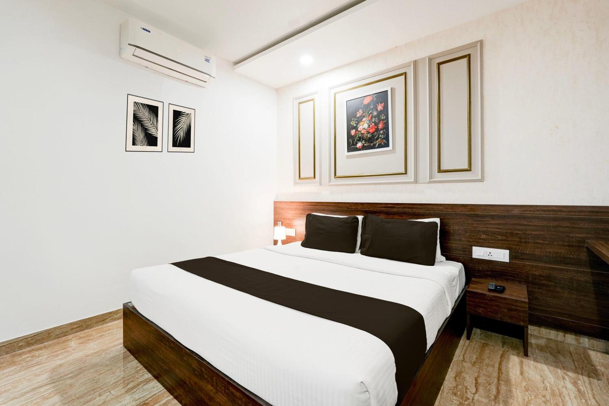 Super Townhouse Oak Aecs Formerly Bangalore Times Exterior photo